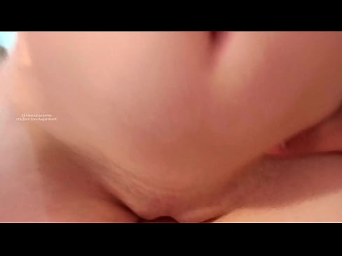❤️ Saré di kamar adina sarta éta kumaha kuring hudang video sex di urang ❌❤